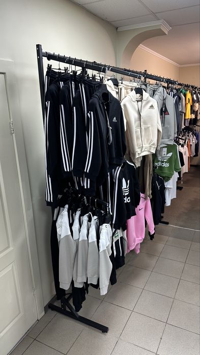 Стелажи для одежды