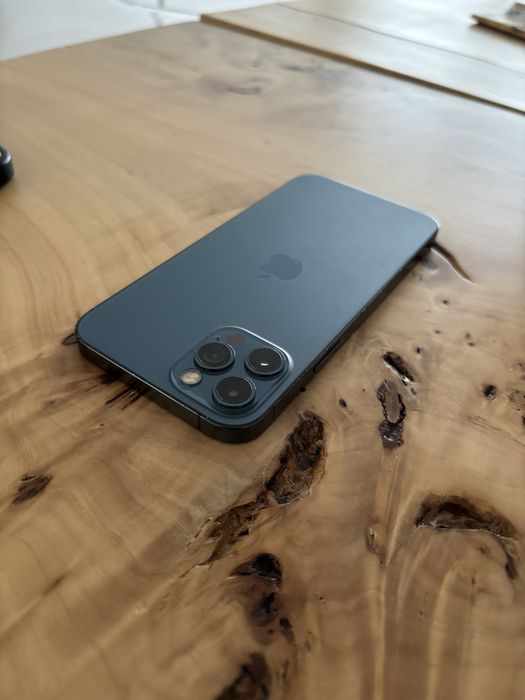 Apple iPhone 12 Pro - 512GB - Azul Pacífico