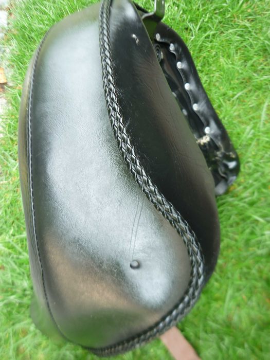 Kanapa Mustang YamahaXV-1900 Midnigh-Star.