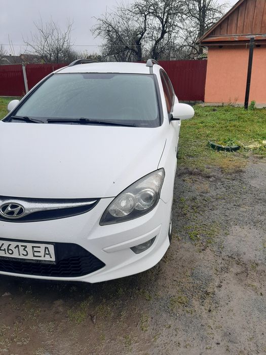 Продам Хюндай i30cw 2011