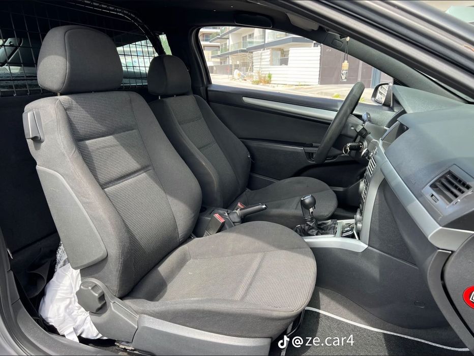 Opel Astra GTC 1.9