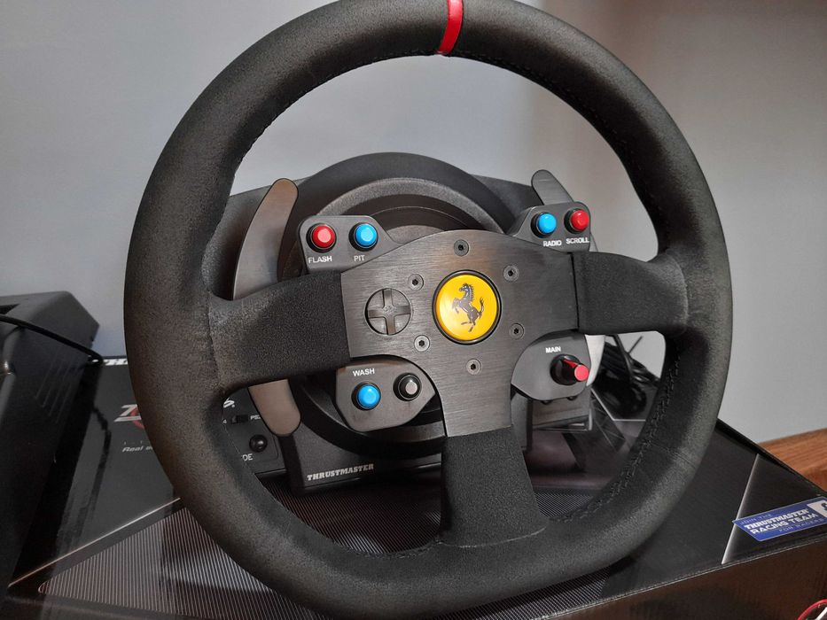 Thrustmaster T300 Alcantara + T3PA + Shifter G29