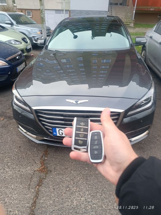 Dorabianie i kodowanie kluczy samochodowych