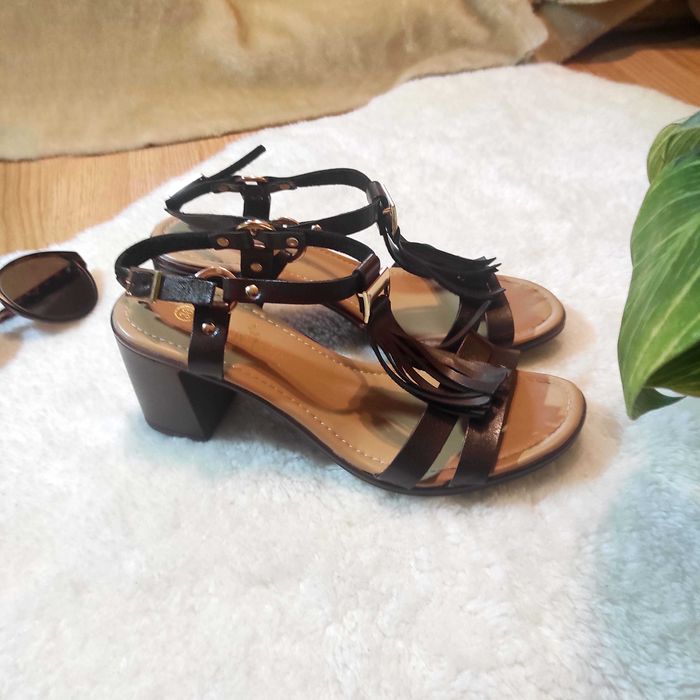 Sandałki z frędzlami - Jenny Fairy, rozm. 36