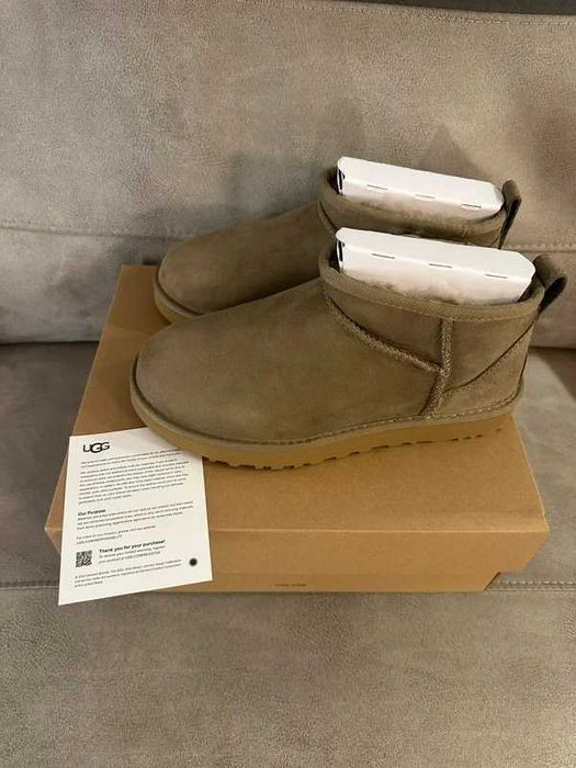 UGG / Mini_Classic  38