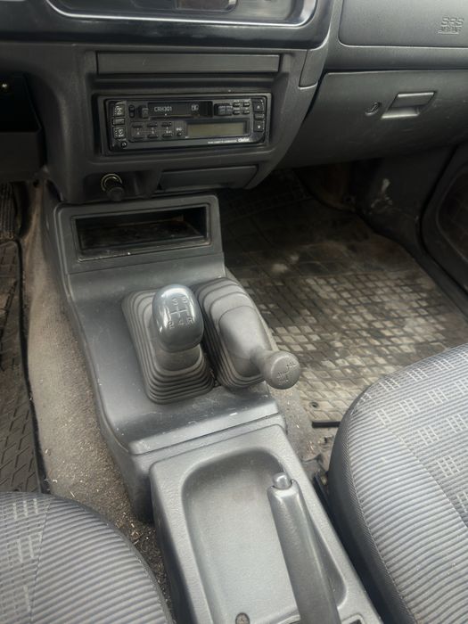 Mitsubishi L200 pickup