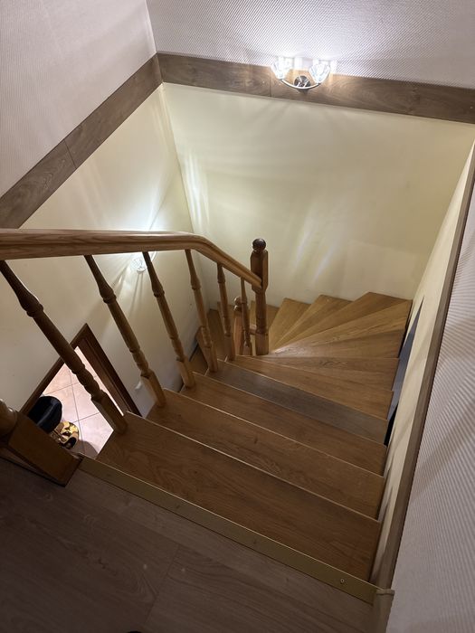 Sprzedam schody dębowe 17 stopni  3,26 mwysokie