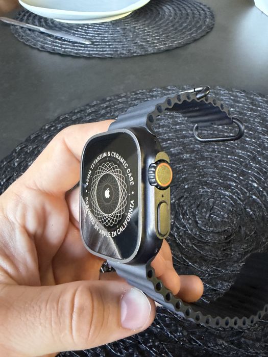 Apple Watch Ultra 2 49 mm Black Titanium – Black Ocean Band – bardzo dobry stan