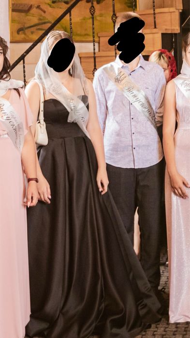 Сукня на випускний