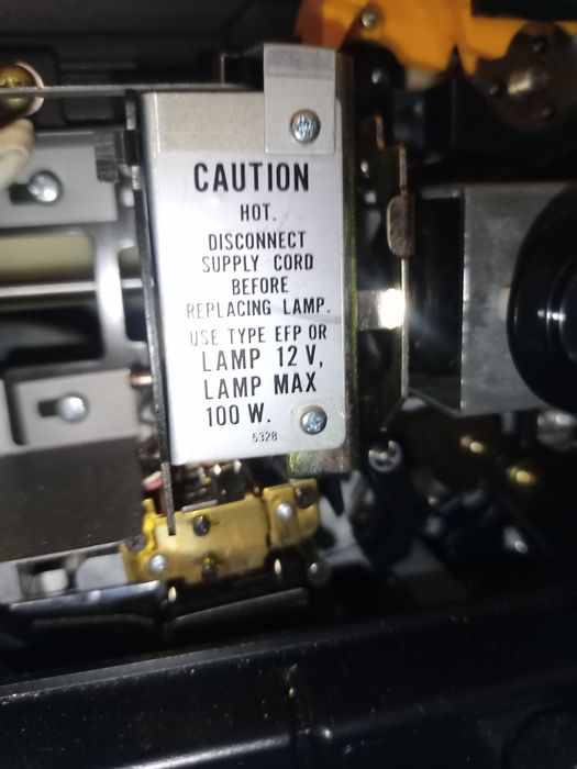 Prjetor Vintage Marca Sankyo SOUND-502/702

Muito bem conservado e a f