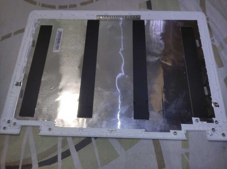 Lenovo – Matryca LED 11.6" LP116WH7 z klapą, ramką i kamerą – komplet