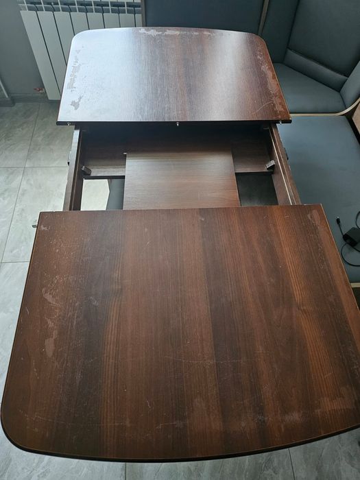 Продам дерев'яний стіл