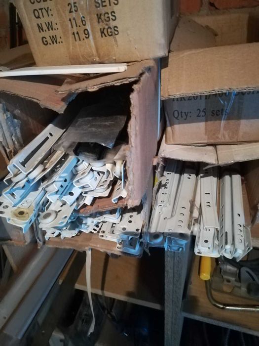 Фурнитура для мебели