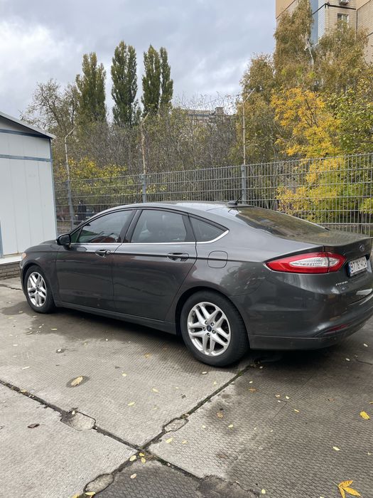Ford Fusion 2015 2.5 газ/бензин, автомат