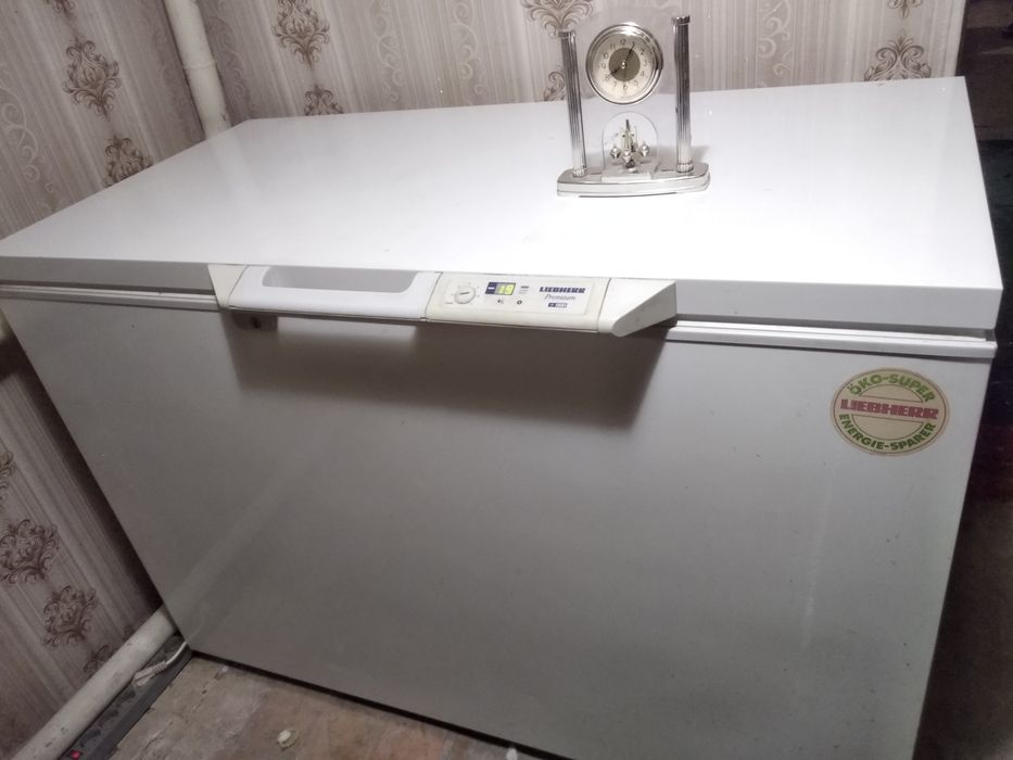 Ларь Liebherr 300 литрів