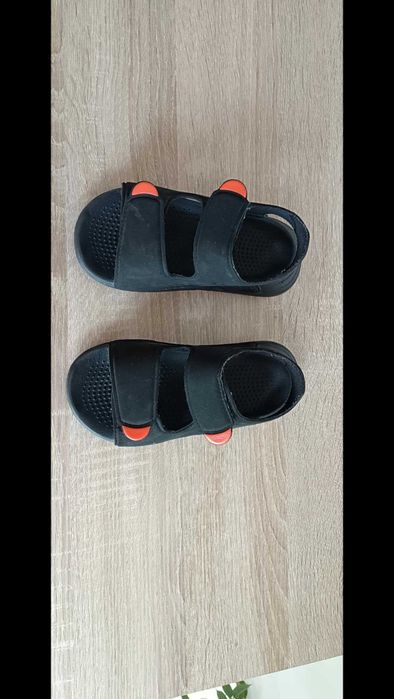 Sandały piankowe Adidas 27 jak nowe