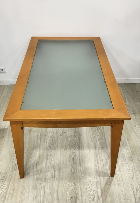 Mesa sala de jantar.