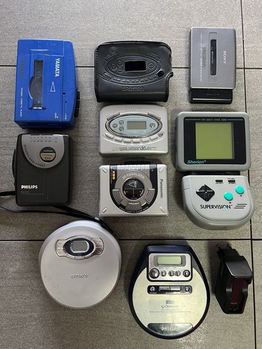 Discman walkman plyt CD sony yamata philips panasonic watara supervision sherion