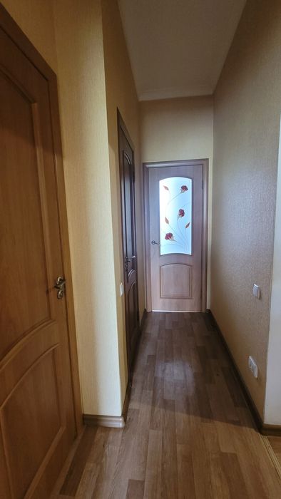 Продам 4х кімнатну квартиру.  Центр міста.