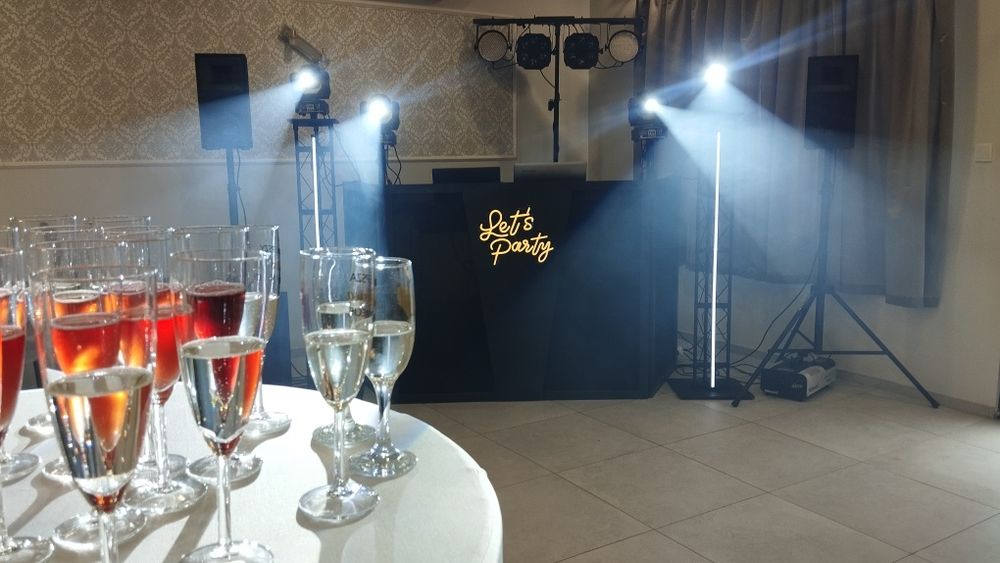 DJ Wodzirej oprawa muzyczna prezenter wesele impreza zabawa
