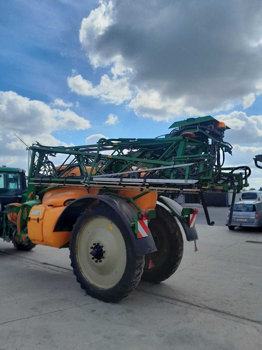 Opryskiwacz Amazone UX 4200