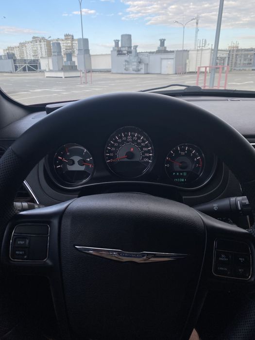 Chrysler 200 2013г.в.
