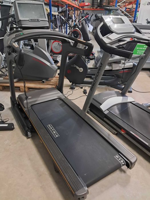 Bieżnia MATRIX TF30 z XIR OUTLET 24 mies gwar. wniesienie montaż