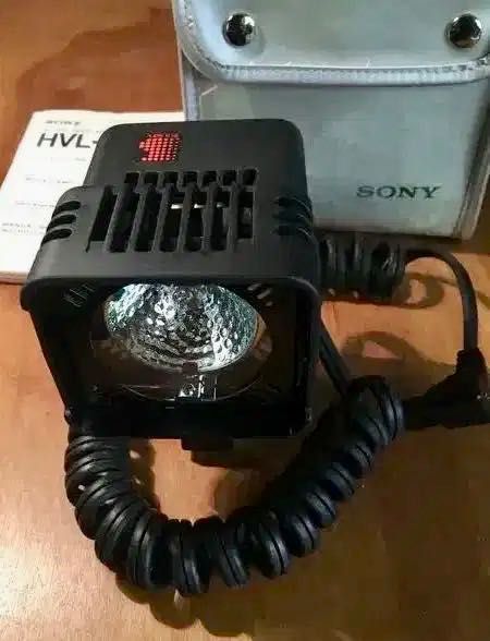 SONY HVL - 50 D battery video light - 1983