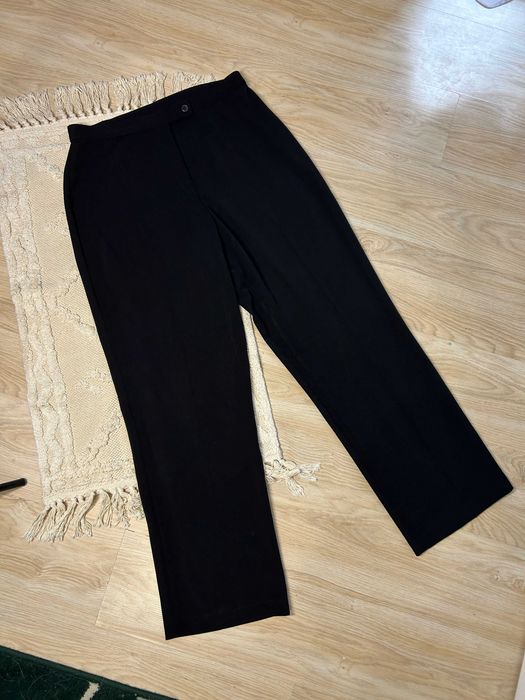 Czarne damskie eleganckie spodnie rozmiar 44