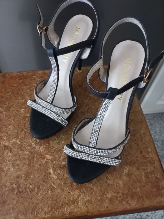 New Black Sandals with Sparkles