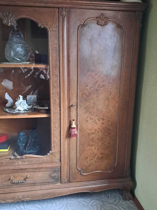 Piękna stara komoda