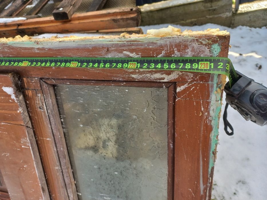 Двері вхідні деревяні