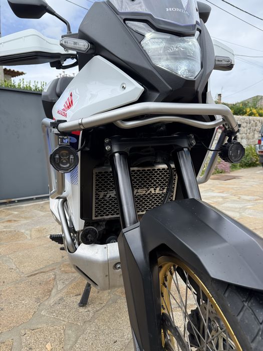 Honda Transalp XL750 (carta A2)