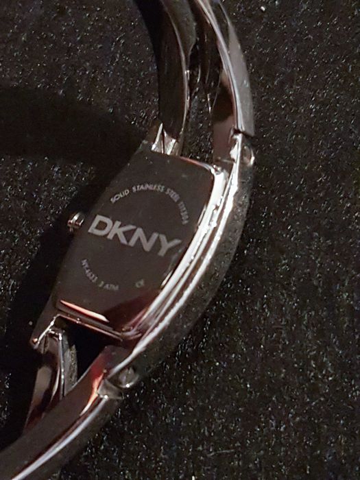 Relógio DKNY Donna Karan Crosby Madrepérola e Cristais