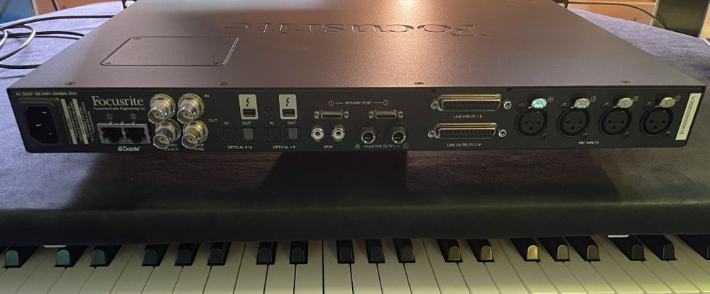 Focusrite Red 4 PRE - Interfejs audio thunderbolt