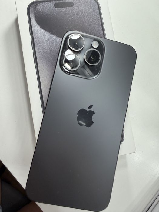 Ідеальний стан Iphone 15 pro max 256 gb Black Titanium