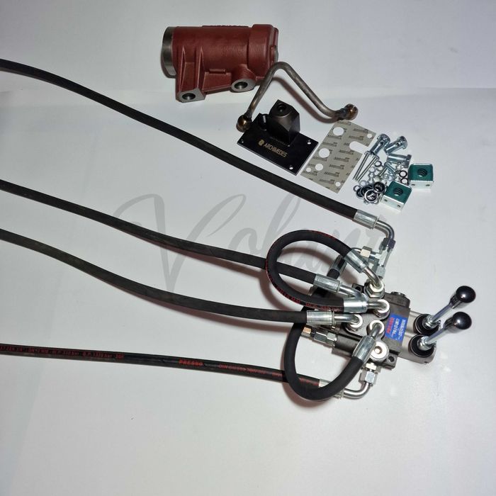 Rozdzielacz Zewnętrzny 2 Sekcyjny Ursus C-360 Do Wywrotu Cylinder