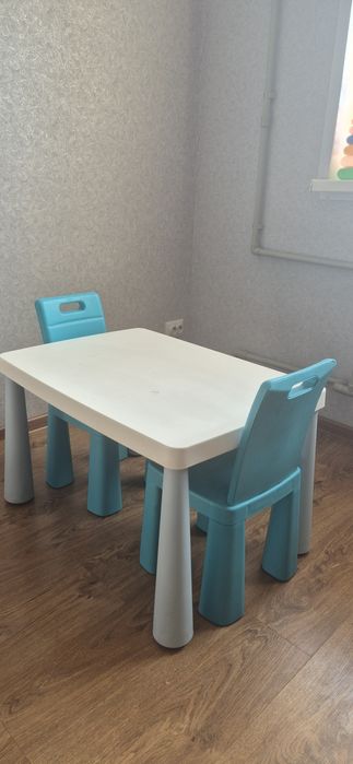 Детский стол и стульчик Ikea Mammut