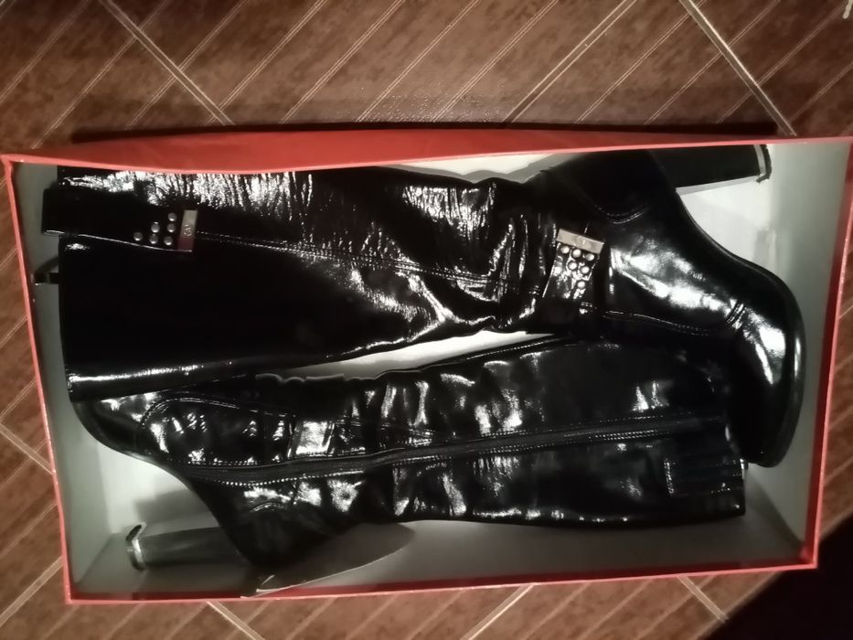 Кожаные зимние сапожки 38р.