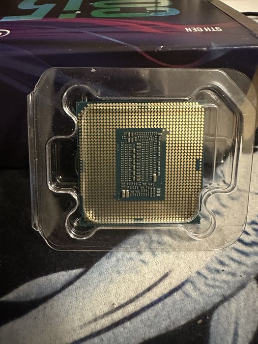 Процесор intel core i5 9600k