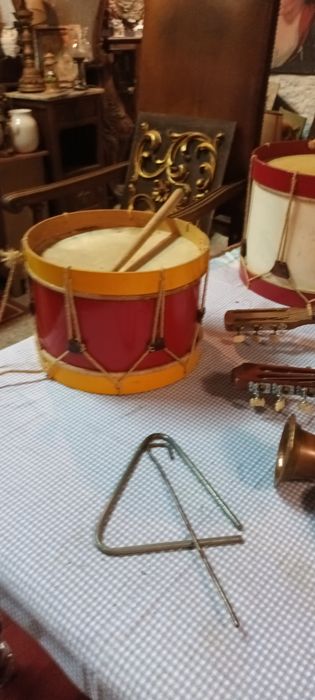 Lote de Instrumentos Musicais Antigos
