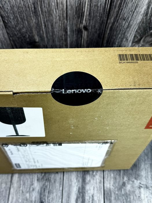 LOQ 15i  (2024)LOQ15IRX9 i7-14700HX/16GB/1TB/Win11 RTX4060/WQHD 165Hz