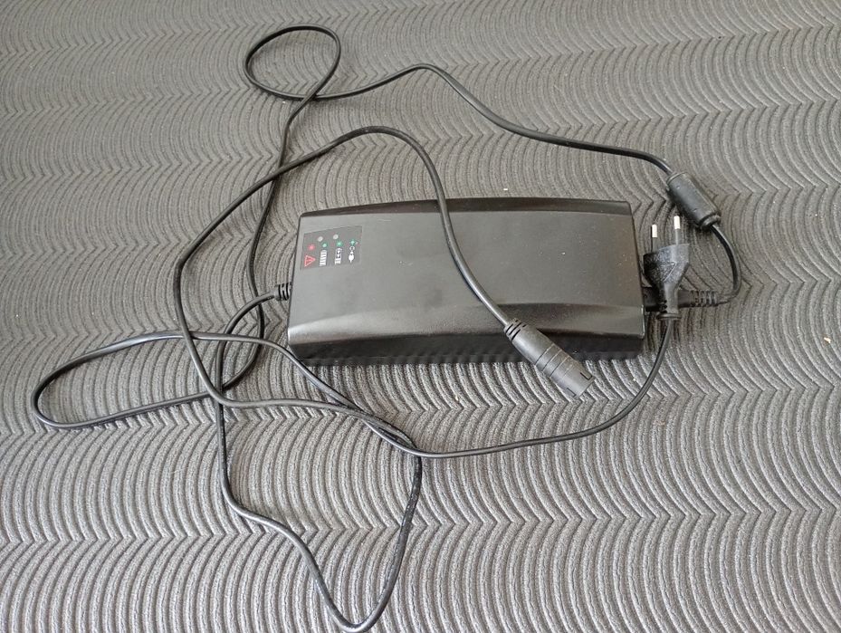 Ładowarka BMZ 36V