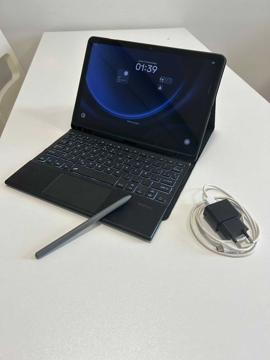 Tablet SAMSUNG Galaxy Tab S9 FE (10.9'' - 128GB - 6 GB RAM - Wi-Fi - Cinzento)