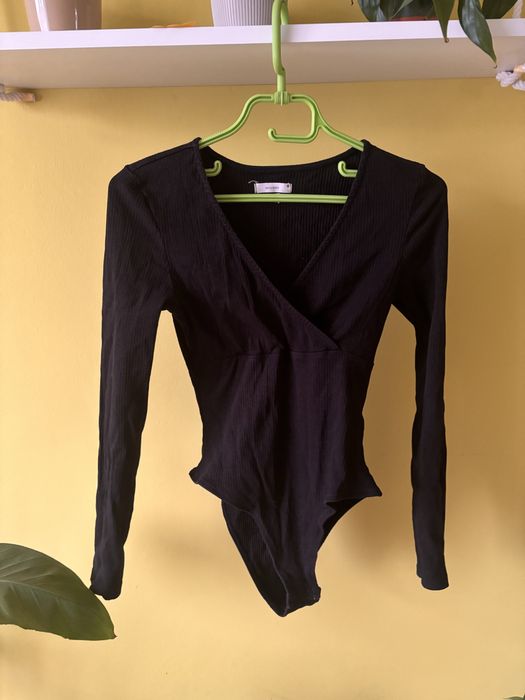 Body z dekoltem Reserved