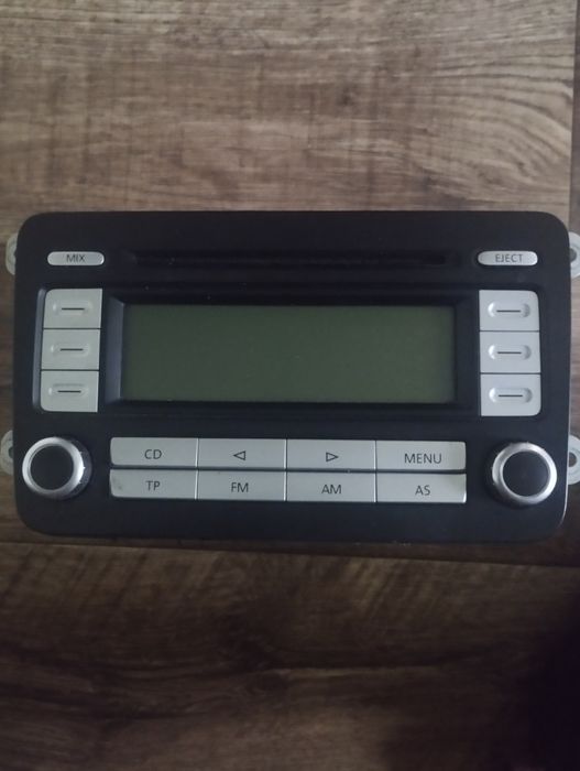 Магнітола стояла на кадді 2007