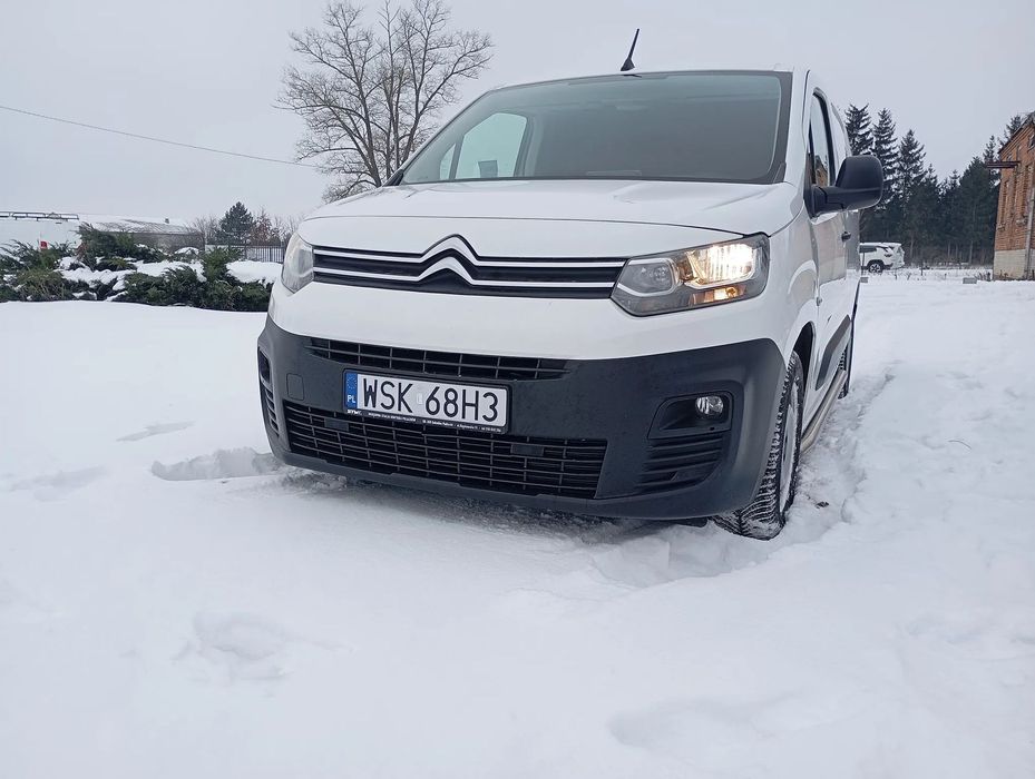 Citroën berlingo  long 3 osobowy.