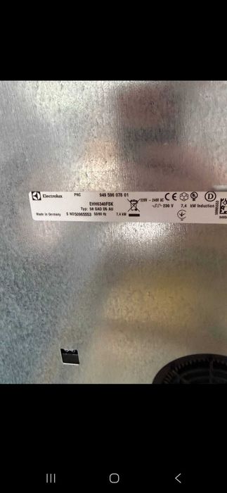 Індукційна плита Electrolux