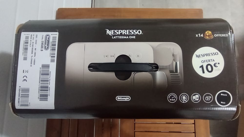 Máquina de café Delonghi Nespresso