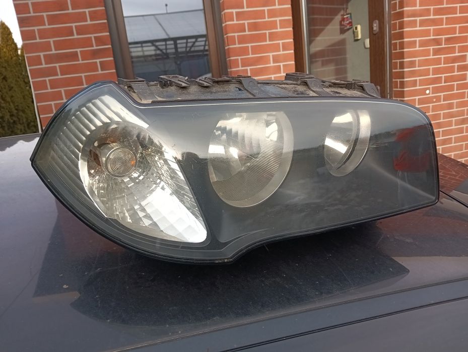 BMW X3 E83 lampa przód H7 prawa prawy przednia  ładna anglik